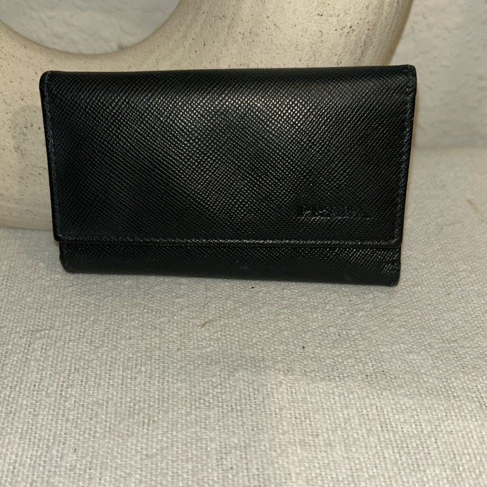 Prada key holder black saffiano leather missing a hook